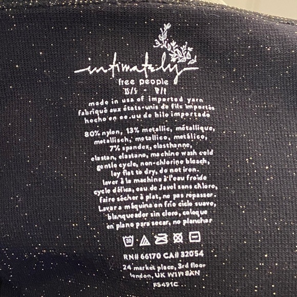 Crop black tank top - Picture 3 of 4